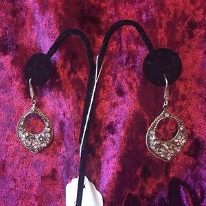 NWOT Rhinestone and Filigree Earrings